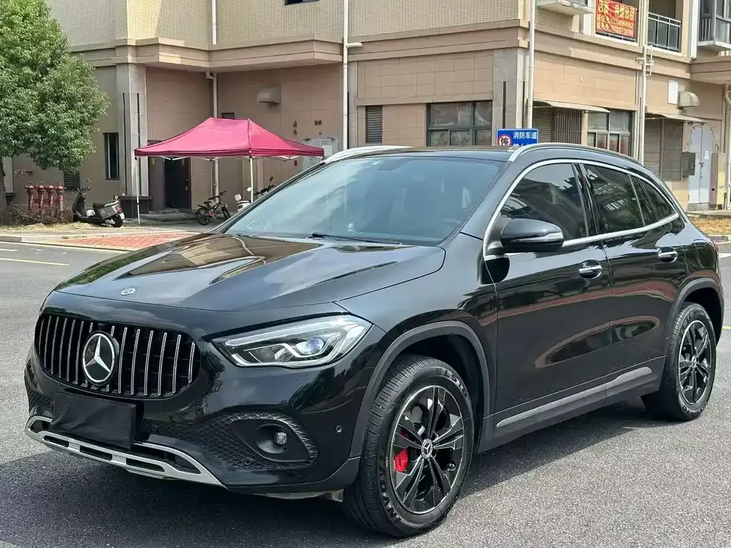 2020 Mercedes-Benz GLA 200
