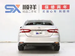 2021 Toyota Camry 2.0G Luxury — фото 6
