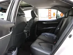 2021 Toyota Camry 2.0G Luxury — фото 10
