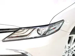 2021 Toyota Camry 2.0G Luxury — фото 18