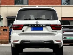 2023 Nissan Patrol 5.6L Platinum, белый — фото 9