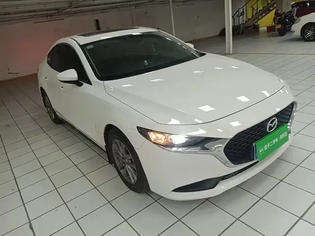 2020 Mazda 3 1.5L AT Sunroof