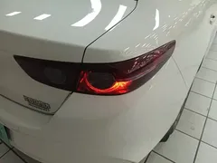 2020 Mazda 3 1.5L AT Sunroof, белый — фото 8