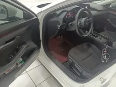 2020 Mazda 3 1.5L AT Sunroof, белый — фото 16