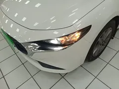 2020 Mazda 3 1.5L AT Sunroof, белый — фото 24