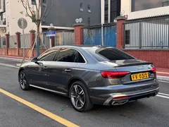 2020 Audi A4L 40 TFSI quattro Luxury Dynamic — фото 6