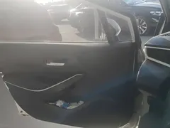 2021 Toyota Levin Hybrid 1.8H E-CVT Advanced, белый — фото 7
