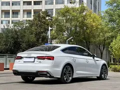 2021 Audi A5 Sportback 40 TFSI quattro Luxury Sport, белый — фото 9