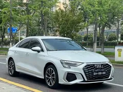 2023 Audi A3L Limousine 35 TFSI Sport, белый — фото 3