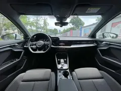 2023 Audi A3L Limousine 35 TFSI Sport, белый — фото 13