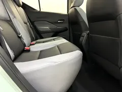 2023 Nissan Kicks 1.5L Luxury, зелёный — фото 11