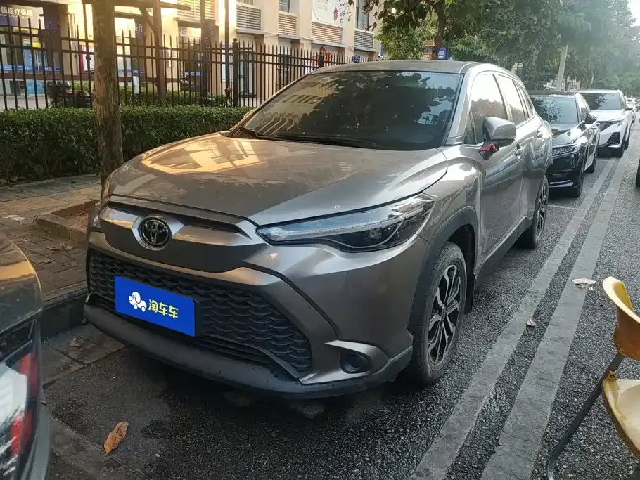 2022 Toyota Frontlander 2.0L CVT Luxury