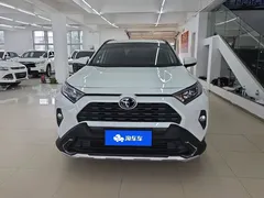2021 Toyota RAV4 2.0L CVT 2WD Urban, белый — фото 2