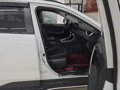 2021 Toyota RAV4 2.0L CVT 2WD Urban, белый — фото 8