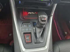 2021 Toyota RAV4 2.0L CVT 2WD Urban, белый — фото 16