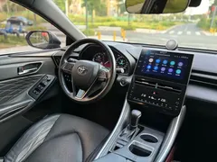2022 Toyota Avalon 2.5L Touring Premium, белый — фото 7