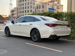 2022 Toyota Avalon 2.5L Touring Premium, белый — фото 29
