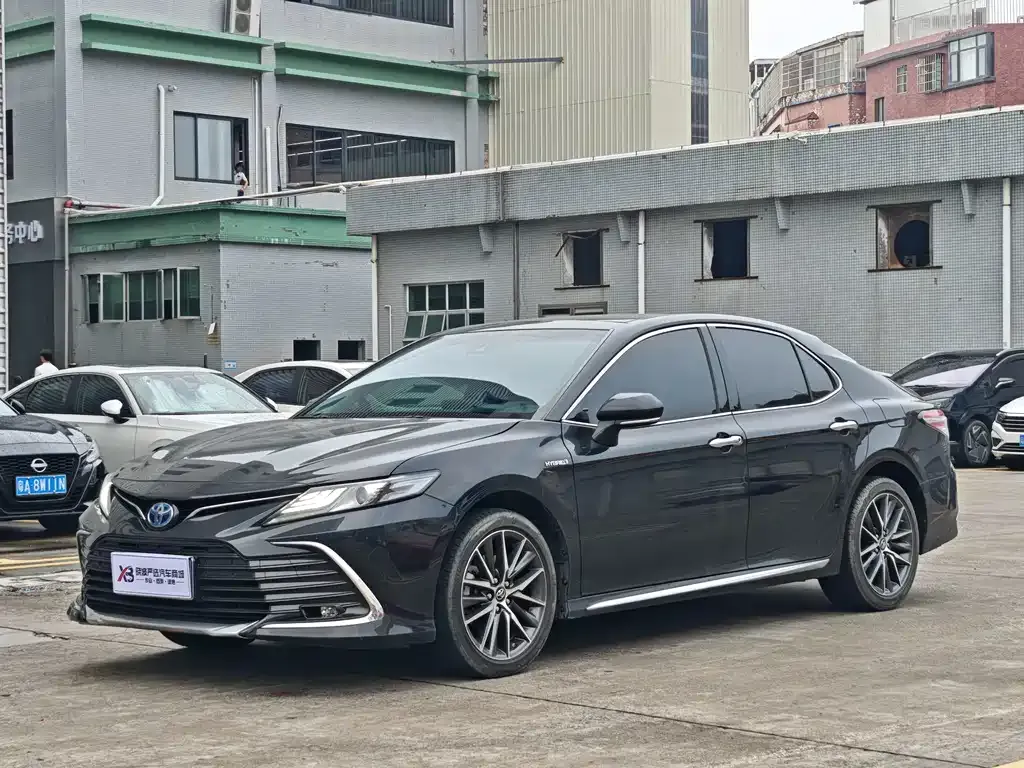 2023 Toyota Camry Hybrid 2.5HG Luxury