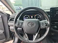 2023 Toyota Camry Hybrid 2.5HG Luxury, чёрный — фото 5
