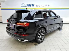 2021 Audi Q7 55 TFSI quattro S line Sport, чёрный — фото 3