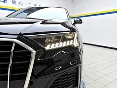 2021 Audi Q7 55 TFSI quattro S line Sport, чёрный — фото 5