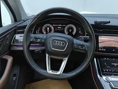 2021 Audi Q7 55 TFSI quattro S line Sport, чёрный — фото 15