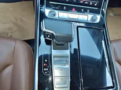 2021 Audi Q7 55 TFSI quattro S line Sport, чёрный — фото 16