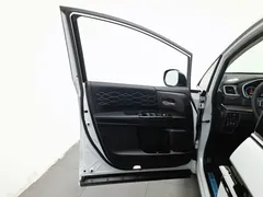 2024 Honda Elysion 2.0L e:HEV Luxury, белый — фото 8