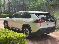 2021 Toyota Wildlander 2.0L CVT 2WD Luxury, белый — фото 7