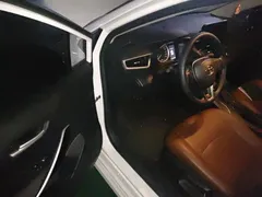 2021 Toyota Corolla Hybrid 1.8L E-CVT Elite, белый — фото 12