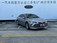 2022 Toyota Avalon Hybrid 2.5L XLE Premium — фото 3