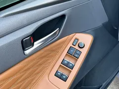2022 Toyota Avalon Hybrid 2.5L XLE Premium — фото 16