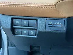 2022 Toyota Avalon Hybrid 2.5L XLE Premium — фото 18