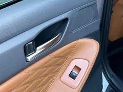 2022 Toyota Avalon Hybrid 2.5L XLE Premium — фото 26