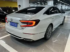 2022 Honda Accord 260TURBO Luxury, белый — фото 8