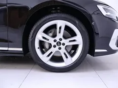 2023 Audi A8L 50 TFSI quattro Select, чёрный — фото 3