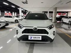 2021 Toyota RAV4 2.0L CVT 4WD Fashion, белый — фото 2