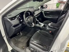 2021 Toyota RAV4 2.0L CVT 4WD Fashion, белый — фото 12