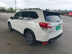 2024 Subaru Forester 2.5i AWD Premium EyeSight, белый — фото 5