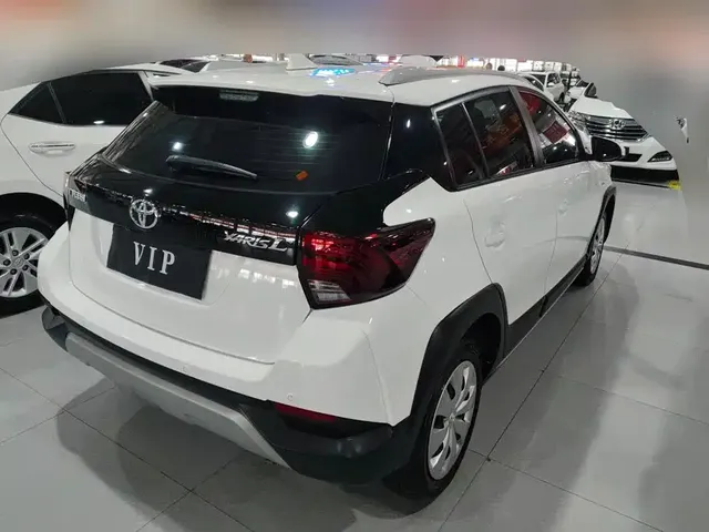 2021 Toyota Yaris L Zhixuan X 1.5L CVT Leading