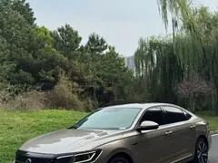 2022 Volkswagen Passat 330TSI Premium — фото 9
