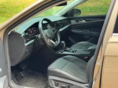 2022 Volkswagen Passat 330TSI Premium — фото 10
