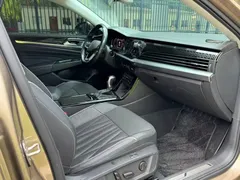 2022 Volkswagen Passat 330TSI Premium — фото 18