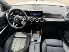 2021 Mercedes-Benz GLB 200 Sport, белый — фото 6