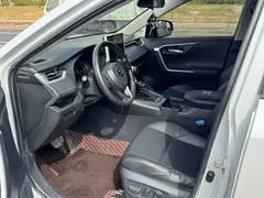 2022 Toyota Wildlander 2.0L CVT 2WD Luxury Plus, белый — фото 4