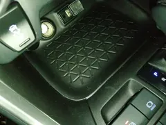 2022 Toyota Wildlander 2.0L CVT 2WD Luxury Plus, белый — фото 9