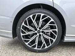 2023 Audi A8L 55 TFSI quattro Flagship — фото 14