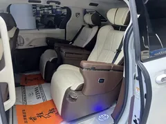 2021 Toyota Sienna 2.5L Hybrid Luxury, белый — фото 6