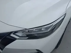 2022 Nissan Sylphy 1.6L XL CVT Enjoy, белый — фото 24