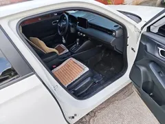 2023 Honda Vezel 1.5L CVT Tech, белый — фото 19